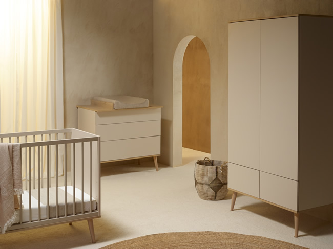 Flow clay & oak complete babykamer